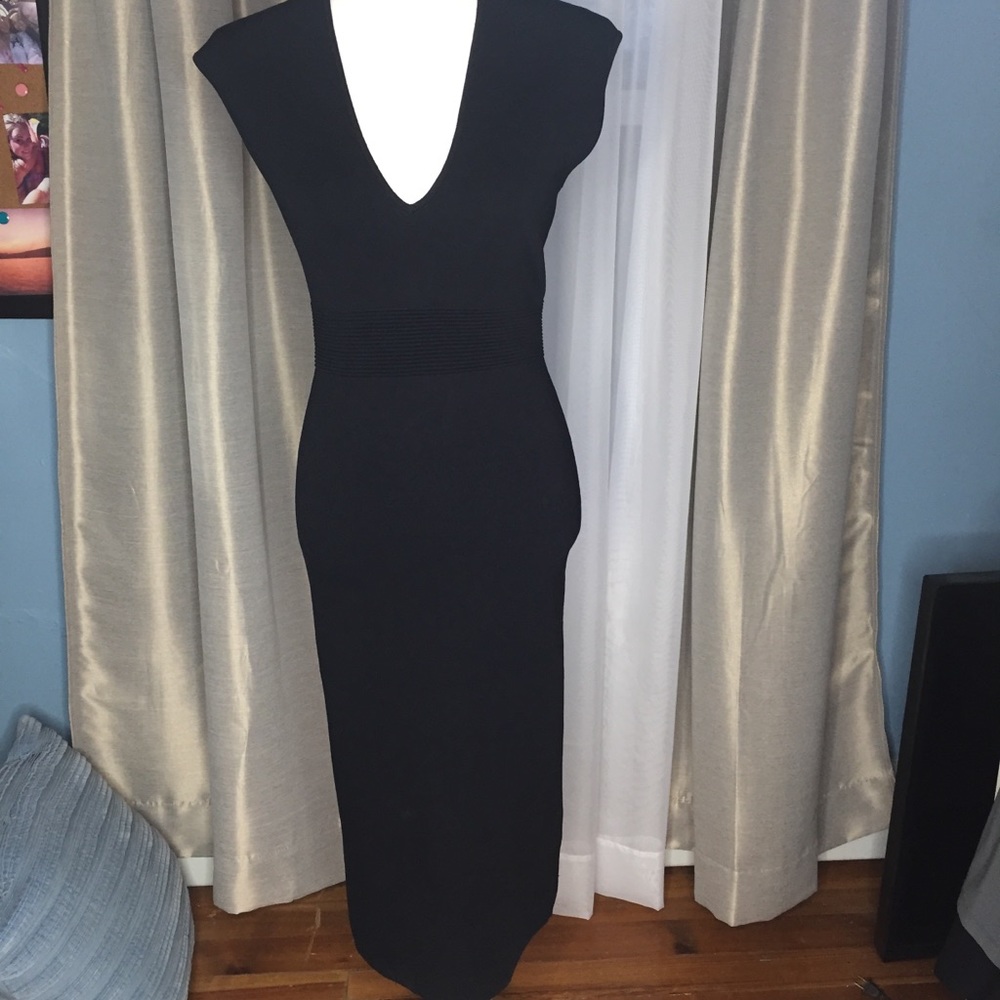 MichaelKors Black Knit VNeck Sleeveless Midi Dress